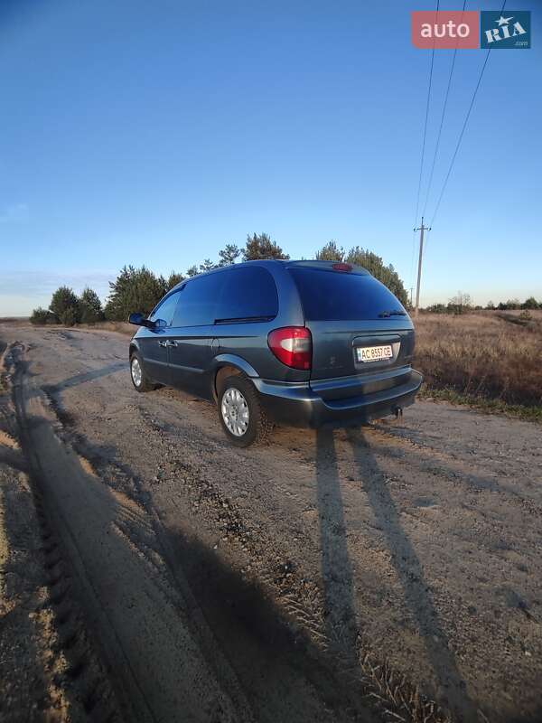 Мінівен Chrysler Voyager 2006 в Камені-Каширському