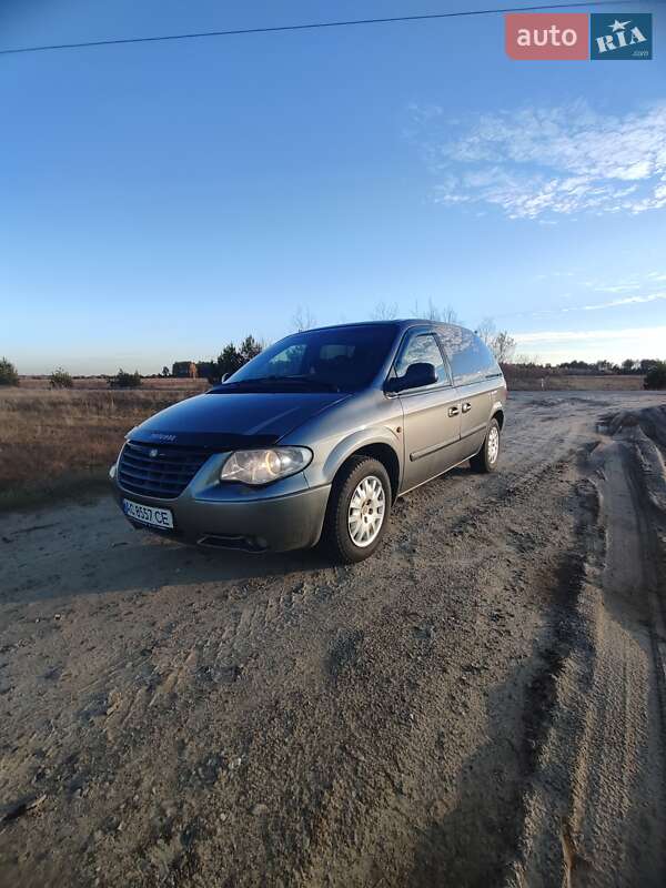 Мінівен Chrysler Voyager 2006 в Камені-Каширському