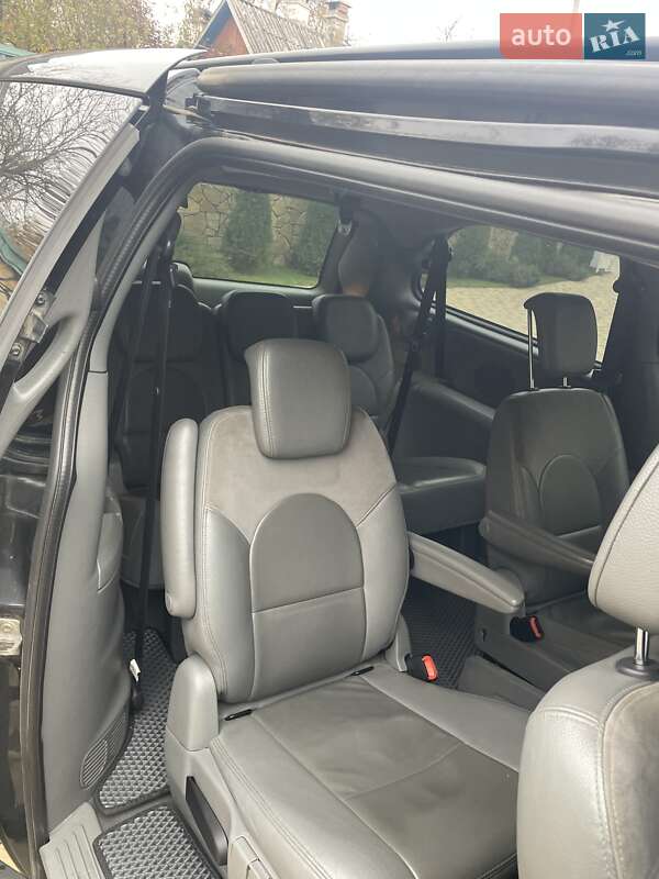 Мінівен Chrysler Voyager 2005 в Могилів-Подільському