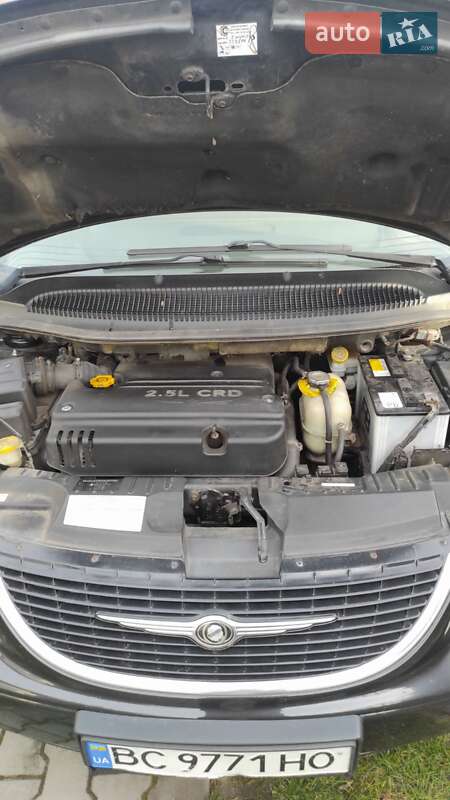 Мінівен Chrysler Voyager 2001 в Рава-Руській