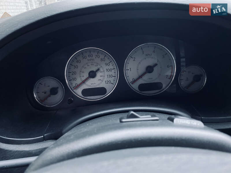 Мінівен Chrysler Voyager 2006 в Житомирі