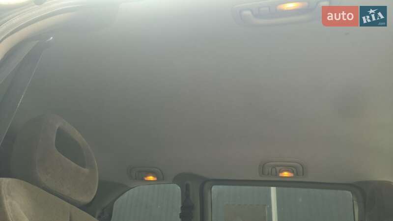 Мінівен Chrysler Voyager 2001 в Києві фото 15 Мінівен Chrysler Voyager 2001 в Києві