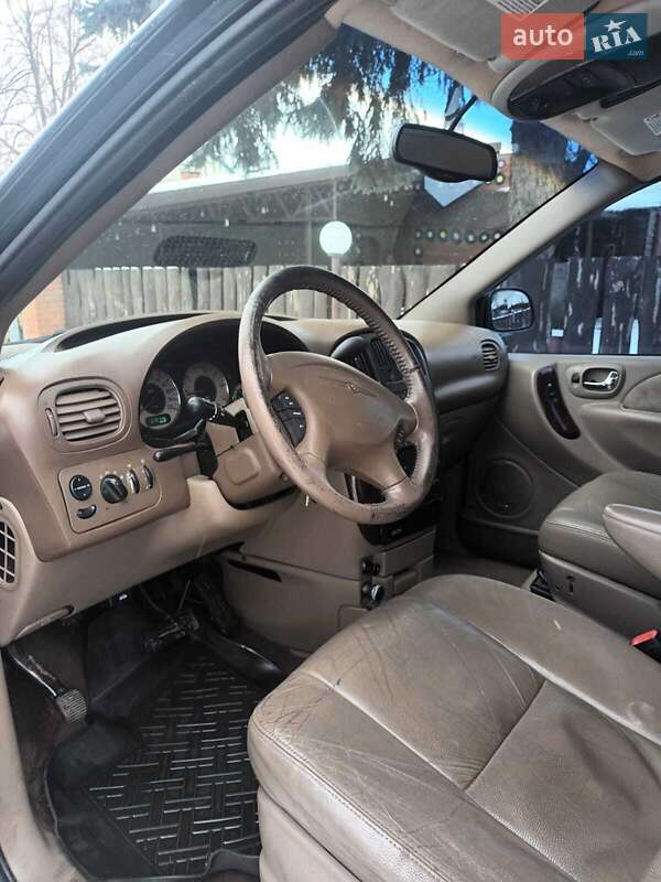 Минивэн Chrysler Voyager 2001 в Запорожье