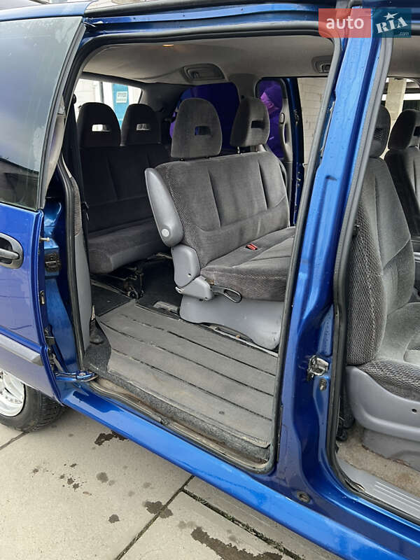 Минивэн Chrysler Voyager 1997 в Хусте