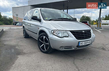 Мінівен Chrysler Voyager 2004 в Ужгороді
