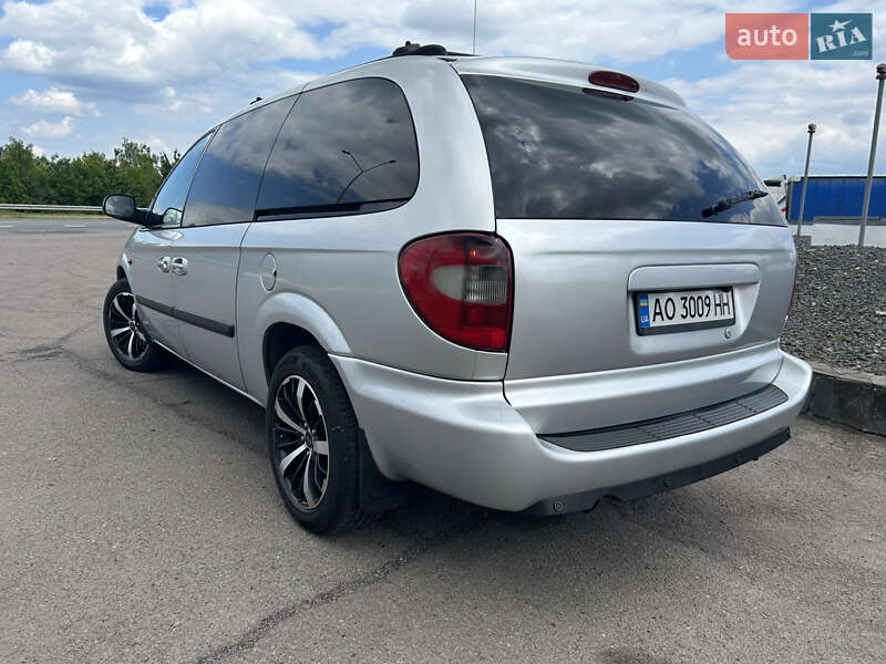 Минивэн Chrysler Voyager 2004 в Ужгороде фото 12 Минивэн Chrysler Voyager 2004 в Ужгороде