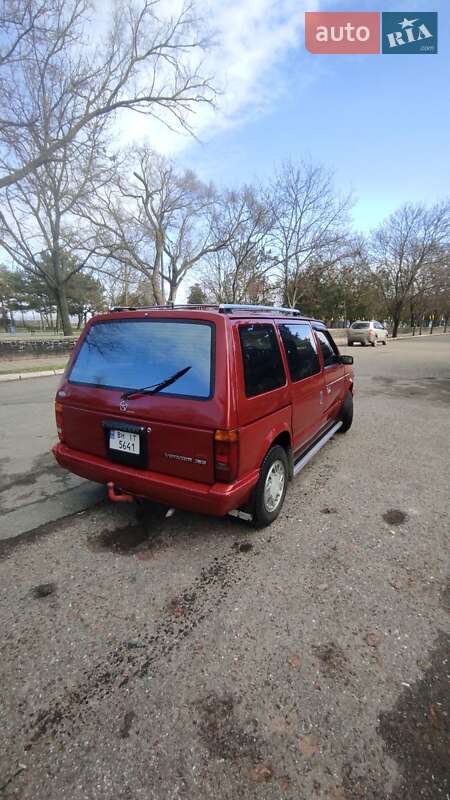 Мінівен Chrysler Voyager 1989 в Білгороді-Дністровському