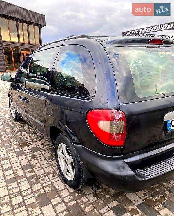 Минивэн Chrysler Voyager 2002 в Новоукраинке