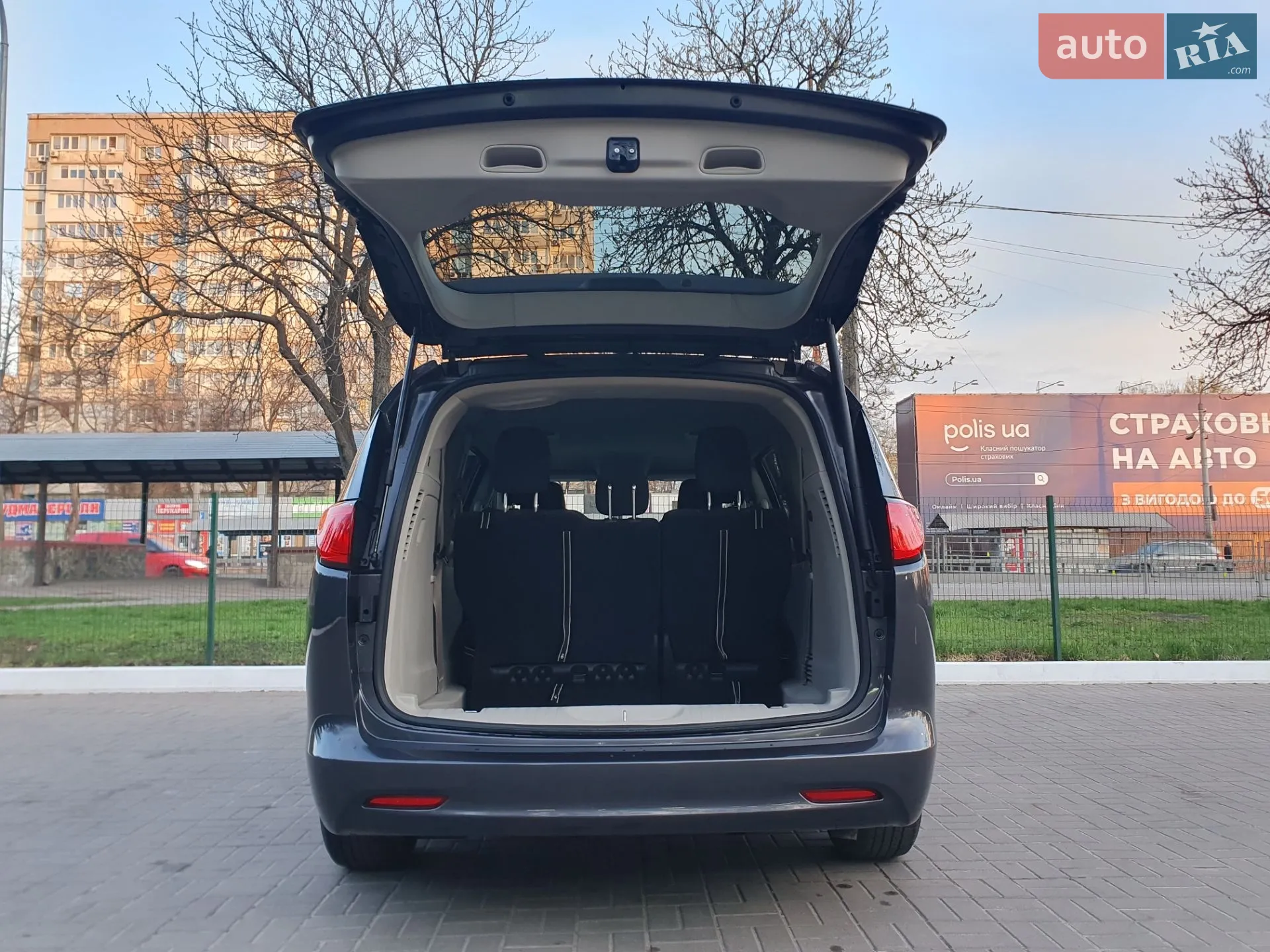 2022 Chrysler Voyager - мініатюра 40
