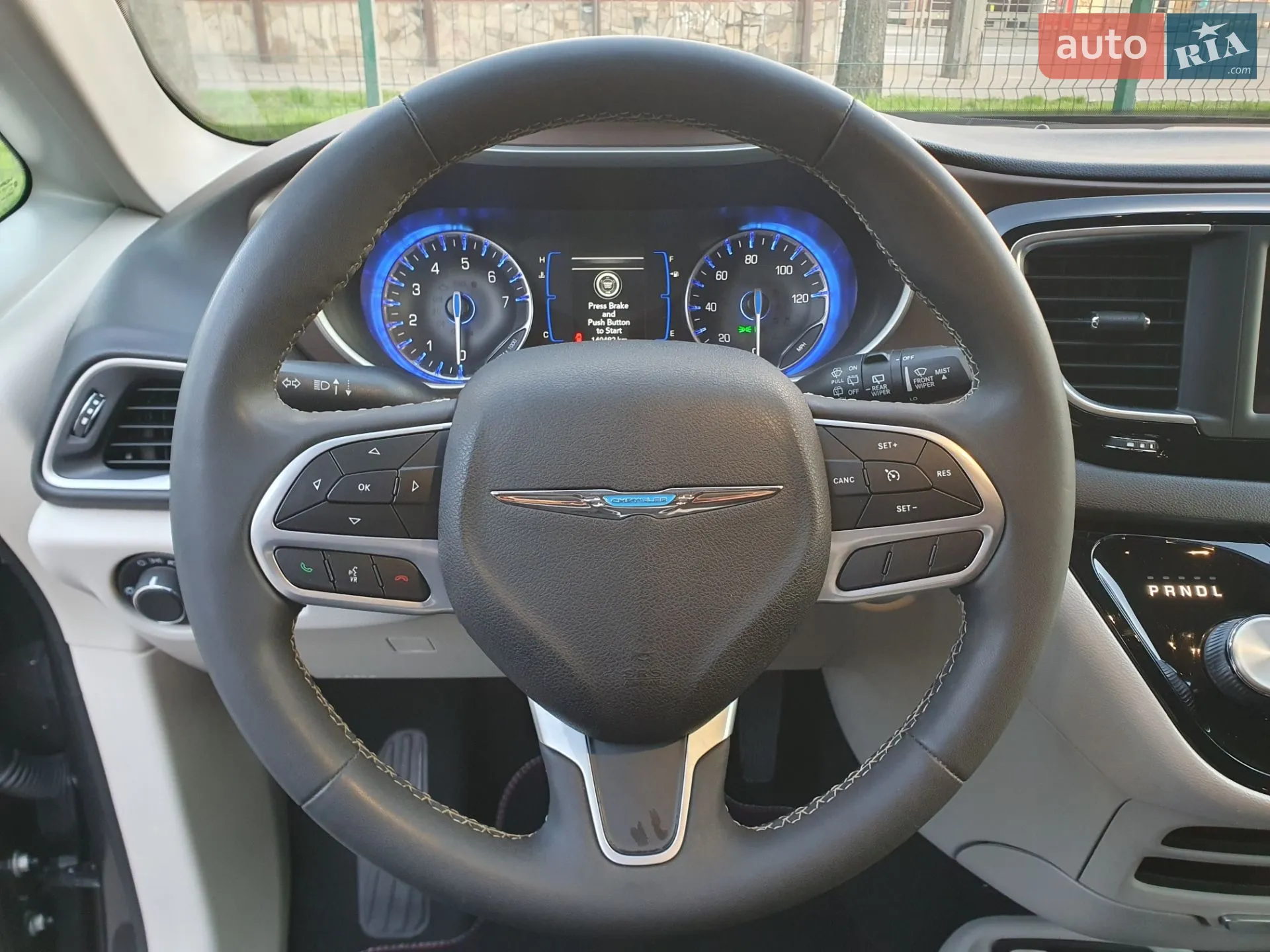 2022 Chrysler Voyager - мініатюра 48