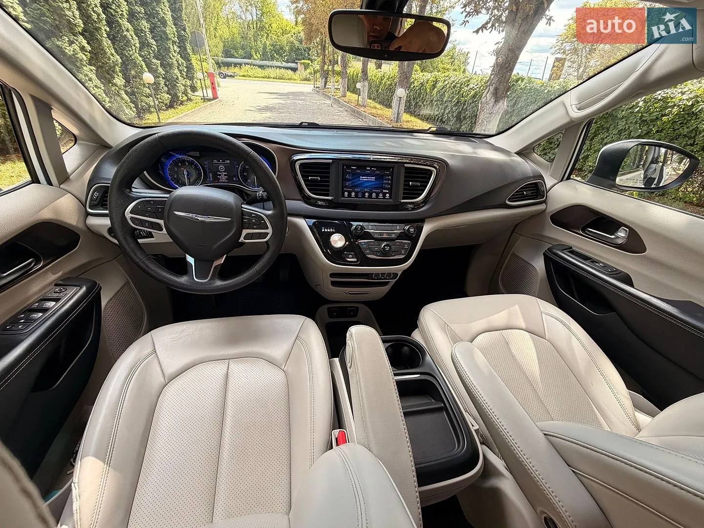 2020 Chrysler Voyager - мініатюра 45