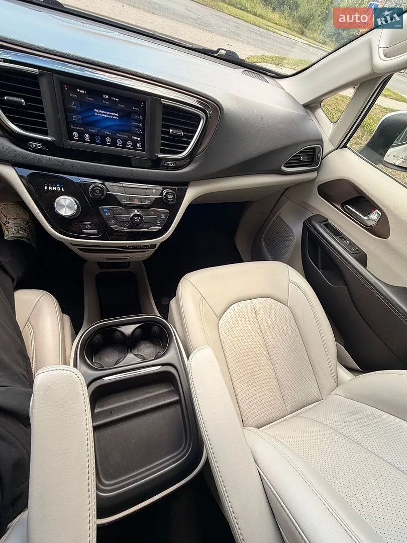 2020 Chrysler Voyager - мініатюра 54