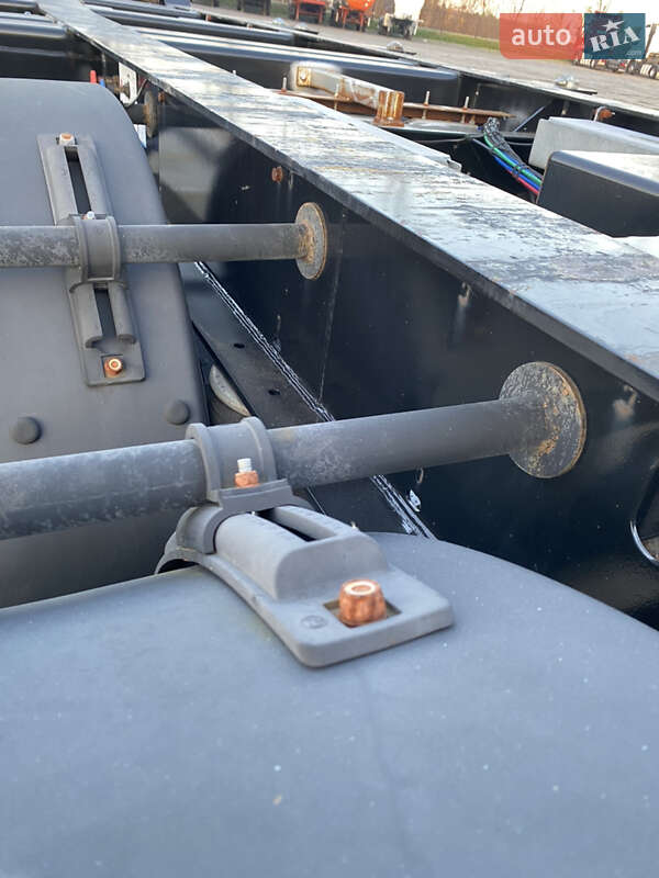 Контейнеровоз напівпричіп CIMC SilverGreen SG 03 2016 в Жовкві