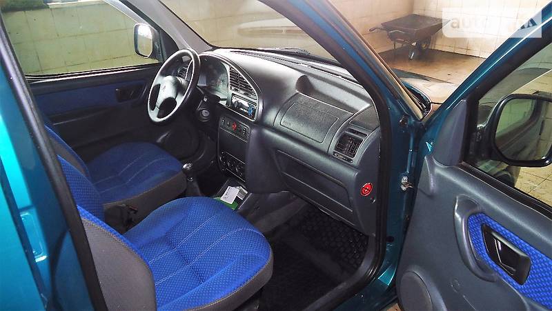 Грузопассажирский фургон Citroen Berlingo 2001 в Меловом