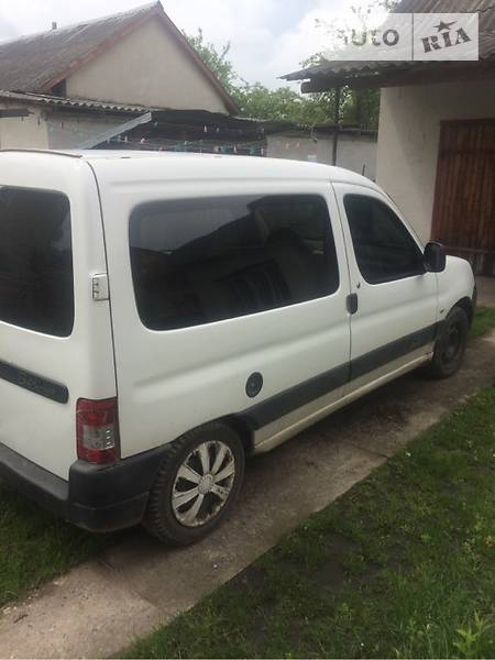 Вантажопасажирський фургон Citroen Berlingo 2008 в 