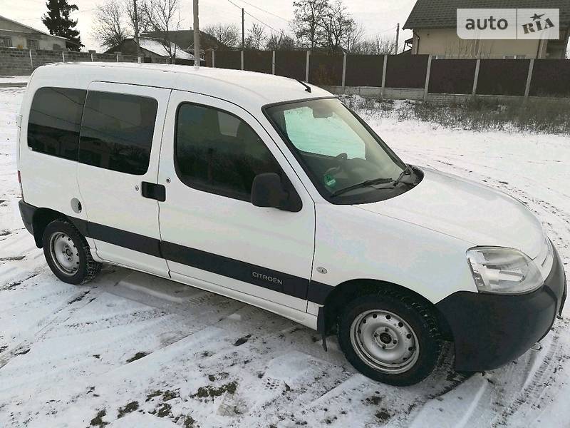 Грузопассажирский фургон Citroen Berlingo 2007 в Староконстантинове