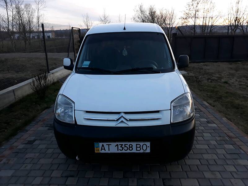 Вантажопасажирський фургон Citroen Berlingo 2008 в Калуші