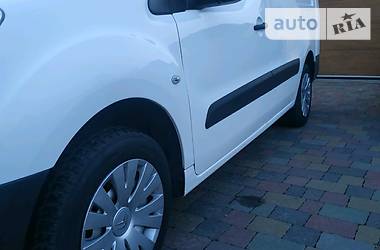 Вантажопасажирський фургон Citroen Berlingo 2015 в 