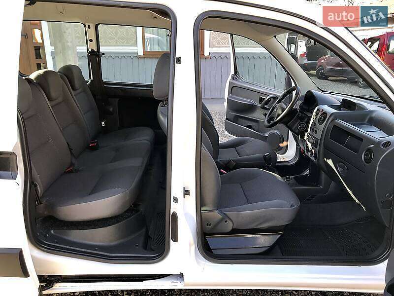 Универсал Citroen Berlingo 2010 в Львове