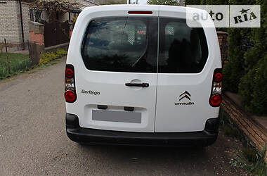 Вантажопасажирський фургон Citroen Berlingo 2015 в 