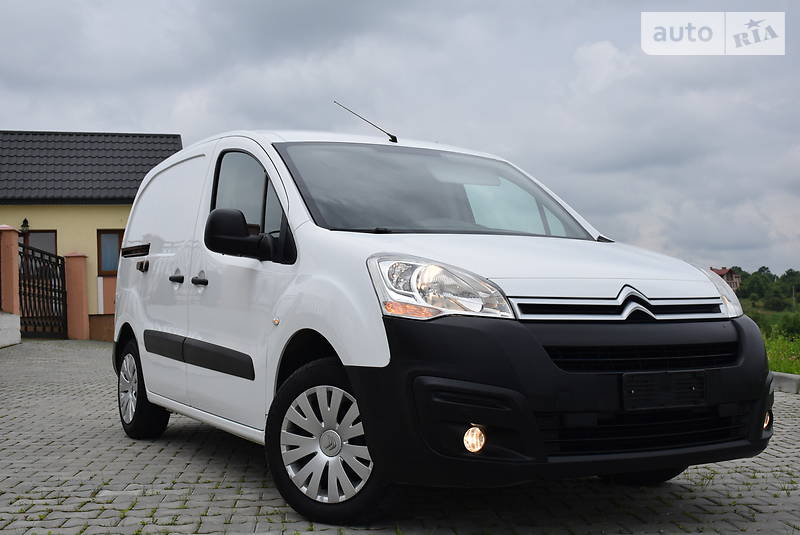 Вантажопасажирський фургон Citroen Berlingo 2015 в Дрогобичі