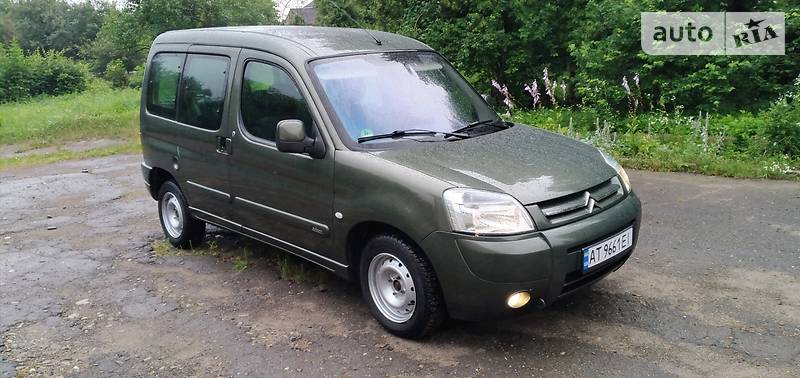 Вантажопасажирський фургон Citroen Berlingo 2005 в Коломиї