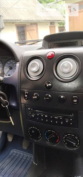 Вантажопасажирський фургон Citroen Berlingo 2005 в Коломиї