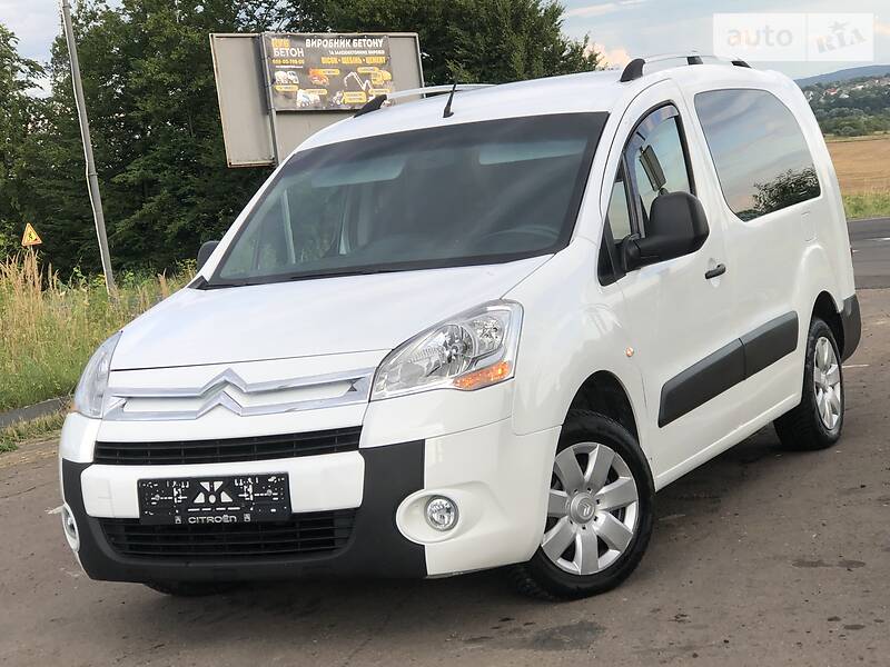 Вантажопасажирський фургон Citroen Berlingo 2011 в Дрогобичі