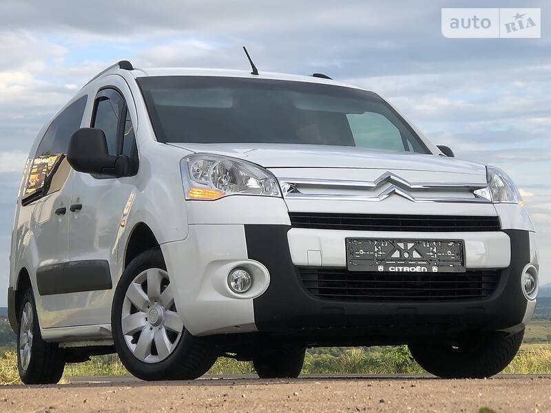 Вантажопасажирський фургон Citroen Berlingo 2011 в Дрогобичі