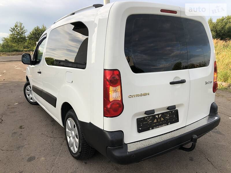Вантажопасажирський фургон Citroen Berlingo 2011 в Дрогобичі