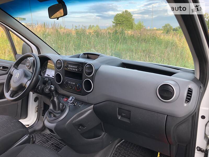 Вантажопасажирський фургон Citroen Berlingo 2011 в Дрогобичі