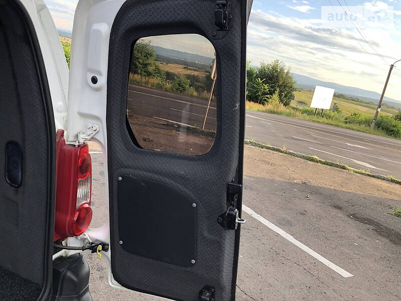 Вантажопасажирський фургон Citroen Berlingo 2011 в Дрогобичі