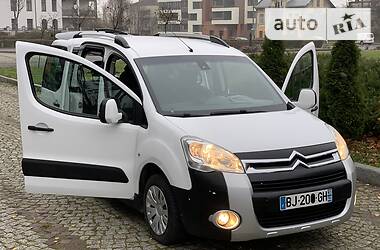 Грузопассажирский фургон Citroen Berlingo 2011 в Львове