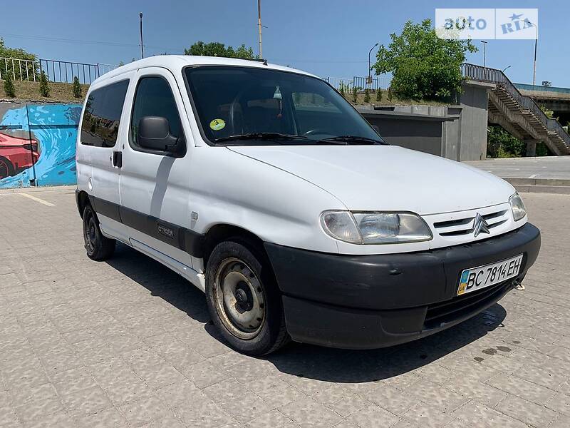 Седан Citroen Berlingo 2002 в Дрогобыче