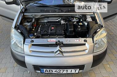 Універсал Citroen Berlingo 2004 в 