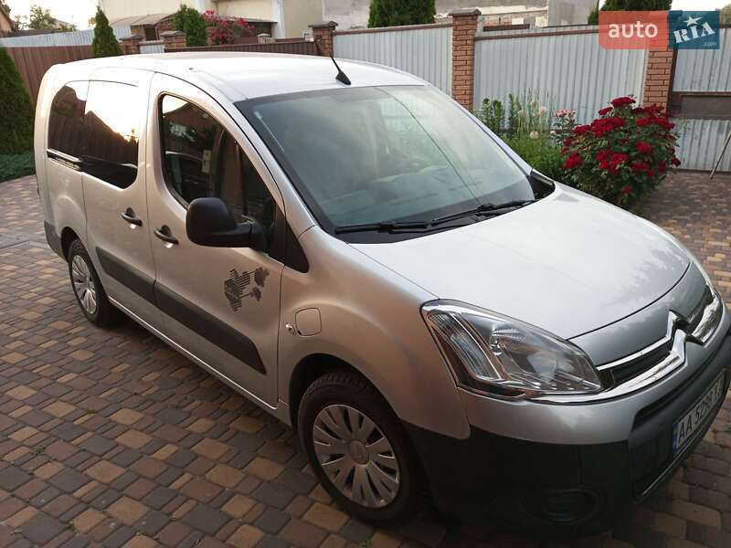 Минивэн Citroen Berlingo 2013 в Киеве