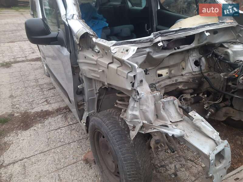 Мінівен Citroen Berlingo 2013 в Чернівцях