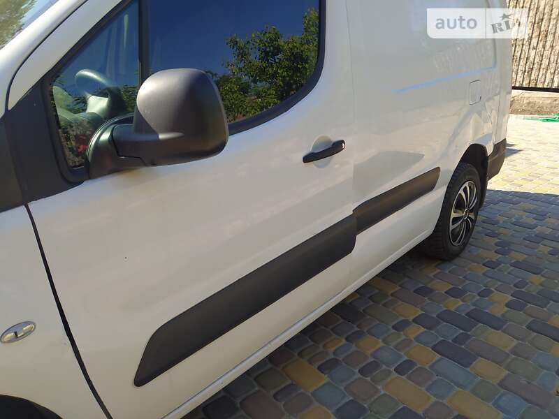 Грузовой фургон Citroen Berlingo 2016 в Кропивницком фото 2 Грузовой фургон Citroen Berlingo 2016 в Кропивницком