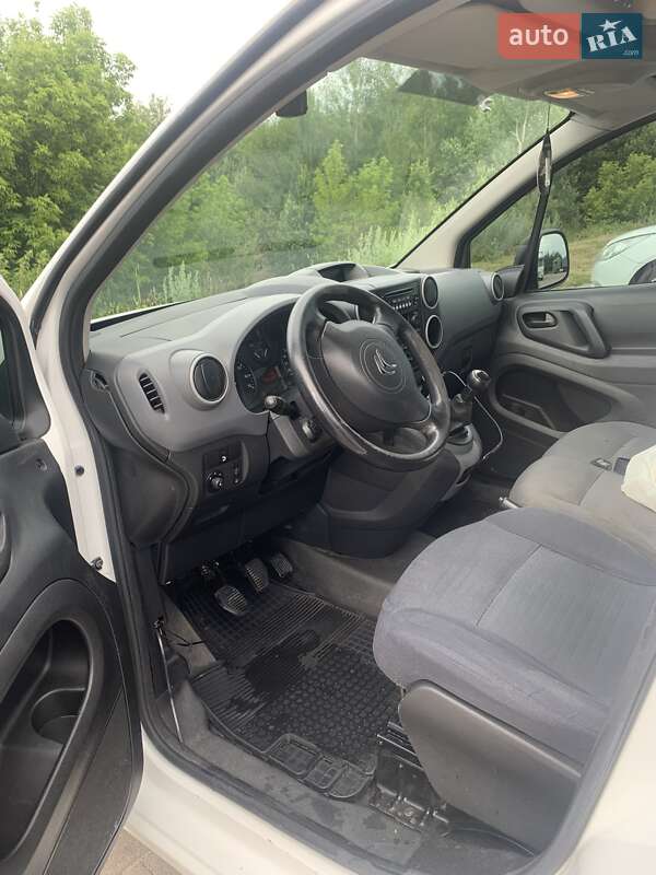 Вантажний фургон Citroen Berlingo 2014 в Броварах