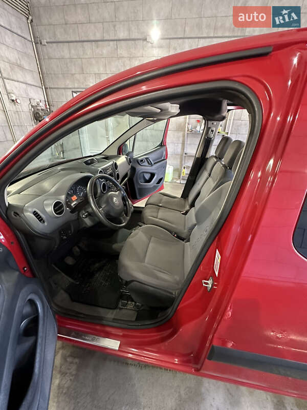 Минивэн Citroen Berlingo 2014 в Днепре