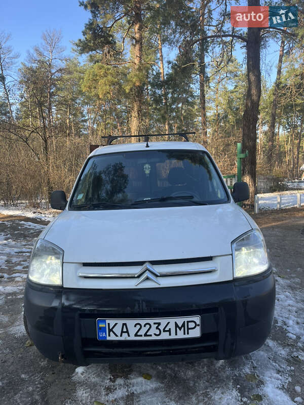 Грузовой фургон Citroen Berlingo 2011 в Киеве