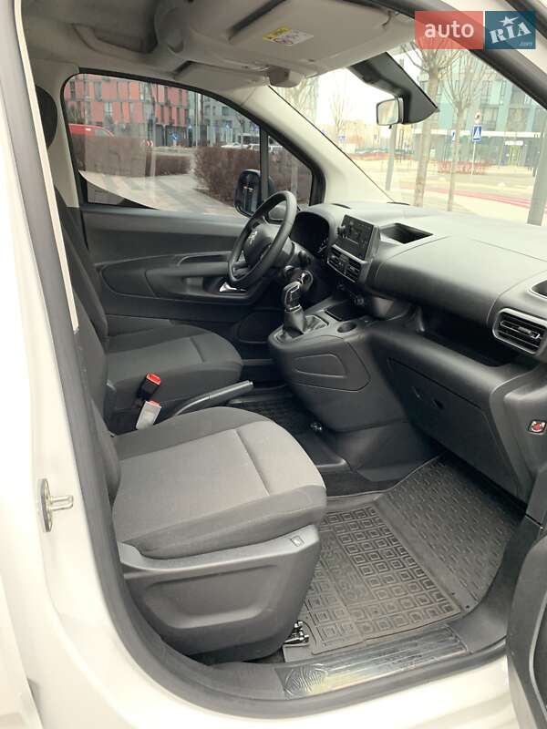 Минивэн Citroen Berlingo 2021 в Киеве
