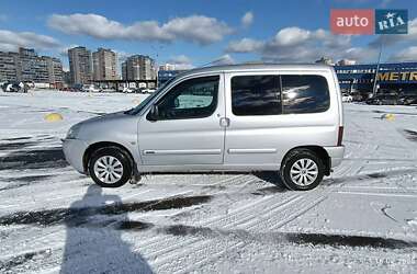 Грузопассажирский фургон Citroen Berlingo 2005 в 