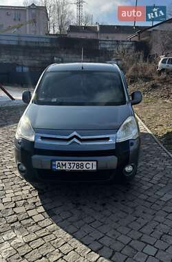 Минивэн Citroen Berlingo 2011 в 