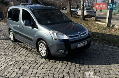 Минивэн Citroen Berlingo 2011 в 