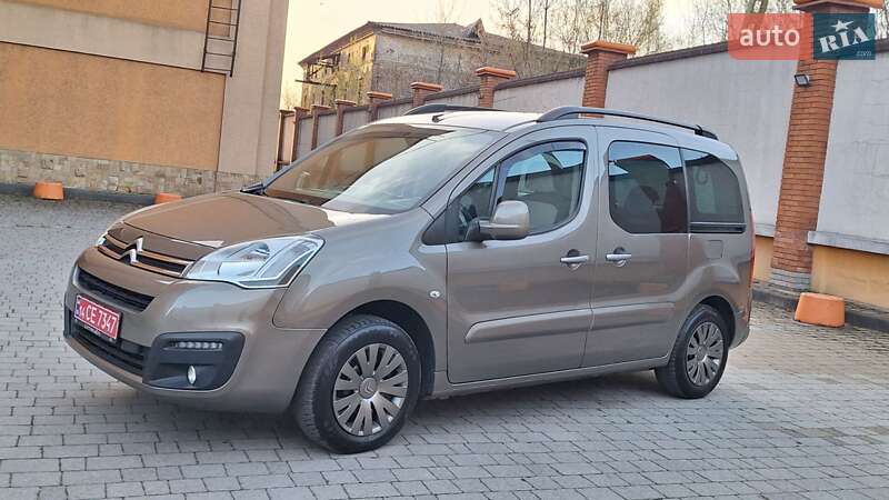Минивэн Citroen Berlingo 2017 в 