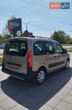 Минивэн Citroen Berlingo 2011 в 