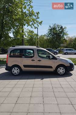 Минивэн Citroen Berlingo 2011 в 