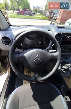 Минивэн Citroen Berlingo 2011 в 