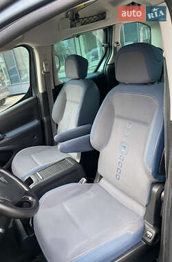 Минивэн Citroen Berlingo 2010 в 